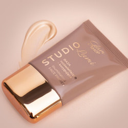 Baza rozświetlająco - korygująca - STUDIO Lumi