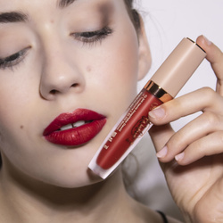 Welur do ust - matowa szminka - MADEMOISELLE