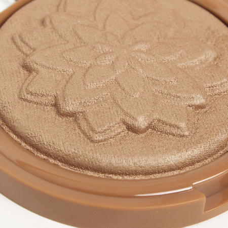 Illuminating & bronizing face powder - ŚNIADY